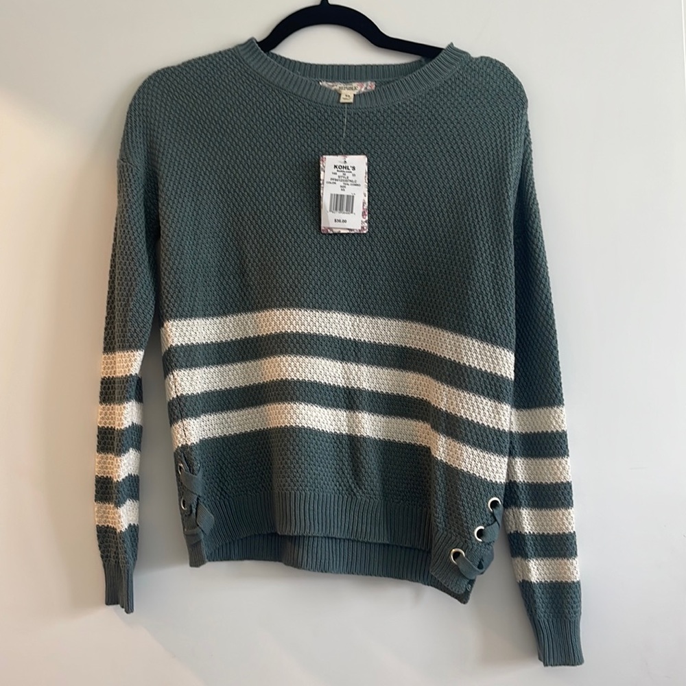 NWT Kohl’s teal and white light sweater long sleeve shirt XS